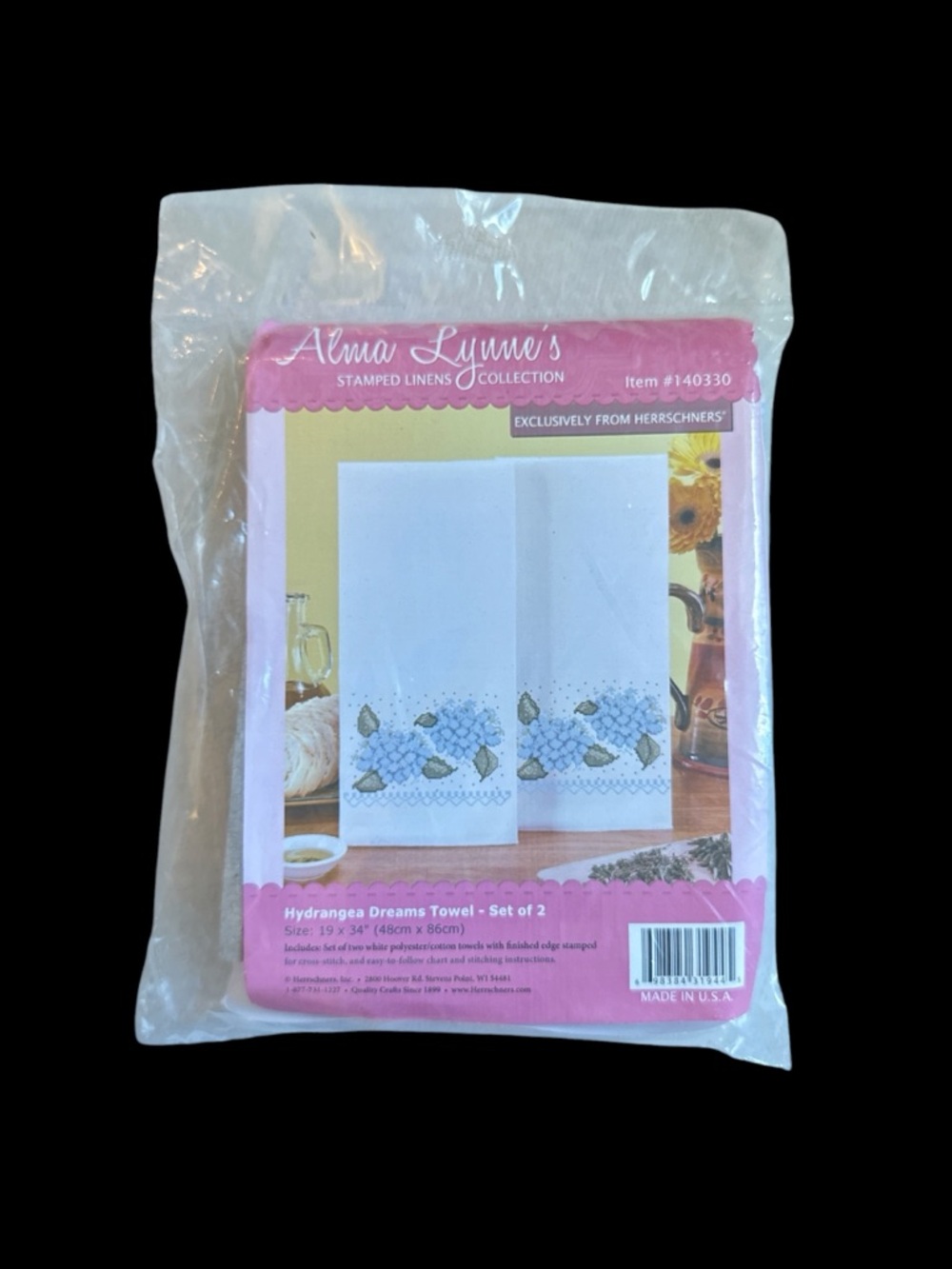 Alma Lynne's Stamped Linens Collection Hydrangea Dreams Towel - Set of 2